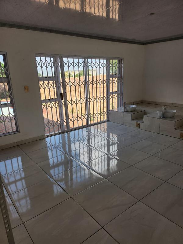 3 Bedroom Property for Sale in Roseacre Gauteng