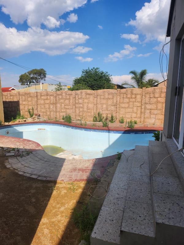 3 Bedroom Property for Sale in Roseacre Gauteng