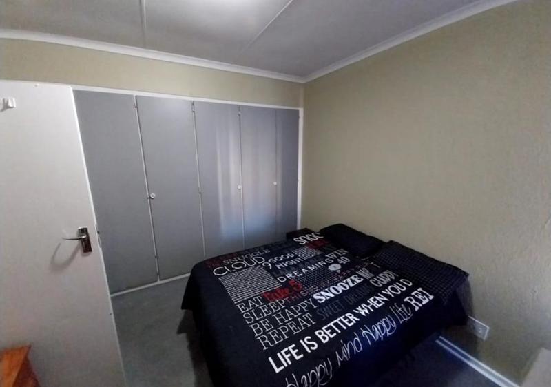 3 Bedroom Property for Sale in Brackendowns Gauteng