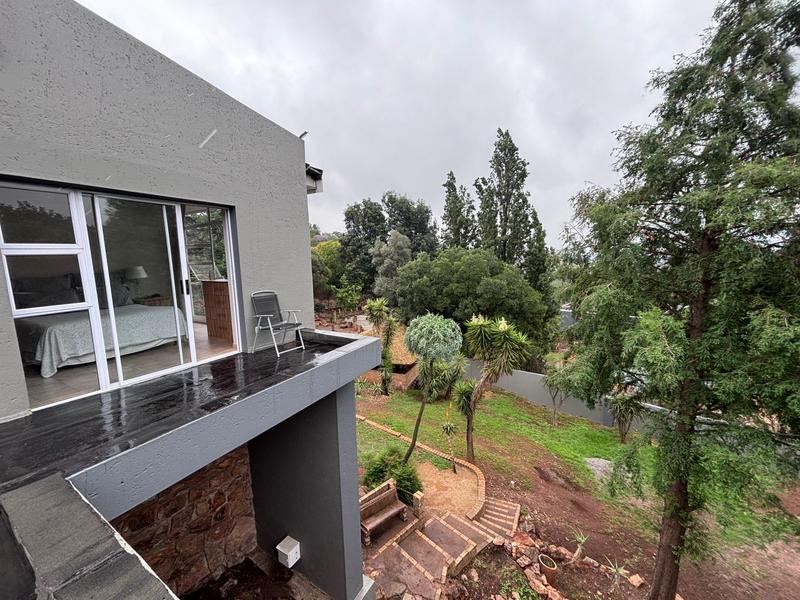 4 Bedroom Property for Sale in Floracliffe Gauteng