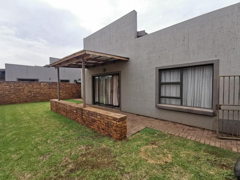 To Let 3 Bedroom Property for Rent in Kookrus Gauteng