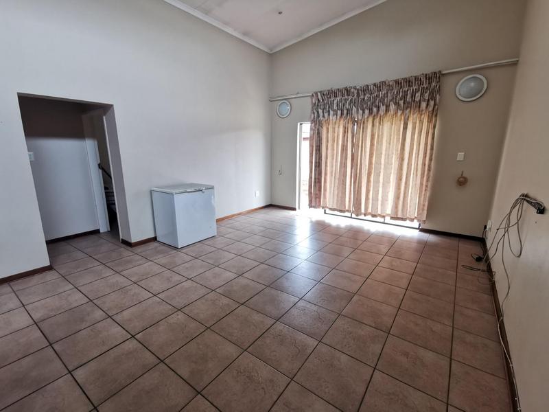 To Let 3 Bedroom Property for Rent in Kookrus Gauteng