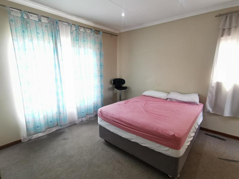 To Let 3 Bedroom Property for Rent in Kookrus Gauteng