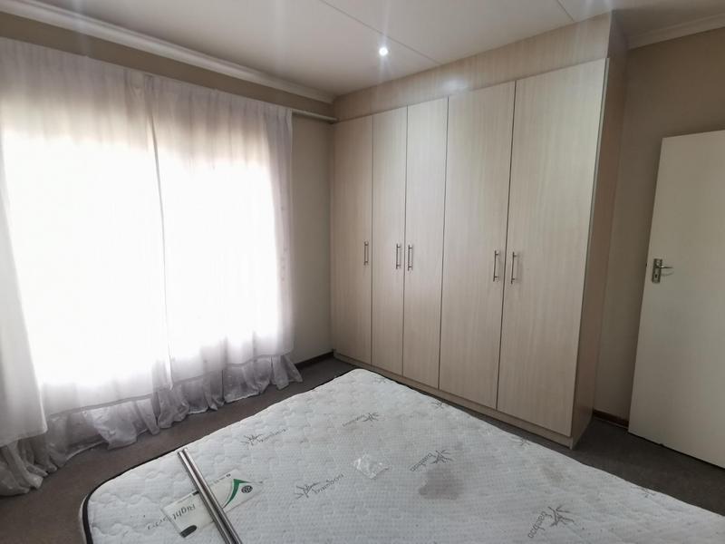 To Let 3 Bedroom Property for Rent in Kookrus Gauteng