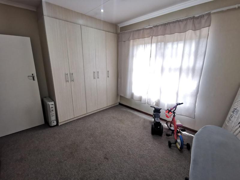 To Let 3 Bedroom Property for Rent in Kookrus Gauteng