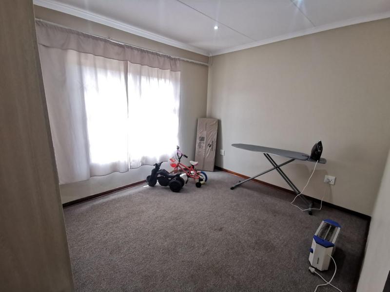 To Let 3 Bedroom Property for Rent in Kookrus Gauteng