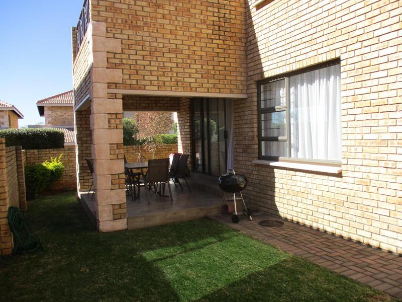 To Let 4 Bedroom Property for Rent in Honeydew Manor Gauteng