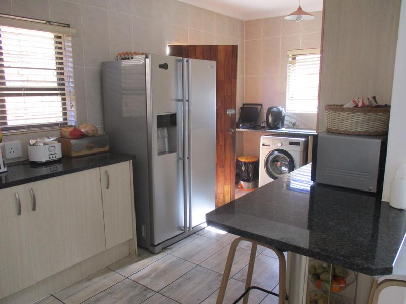 To Let 4 Bedroom Property for Rent in Honeydew Manor Gauteng