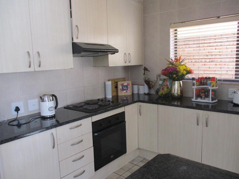 To Let 4 Bedroom Property for Rent in Honeydew Manor Gauteng