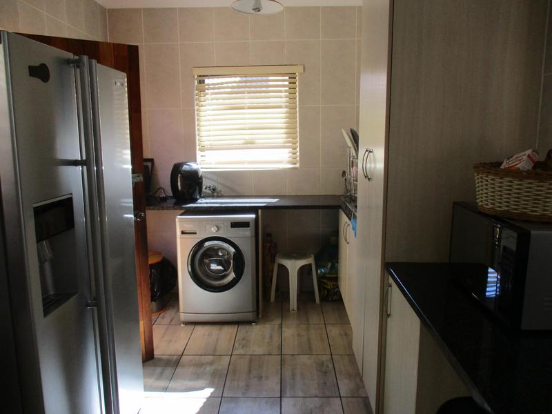 To Let 4 Bedroom Property for Rent in Honeydew Manor Gauteng