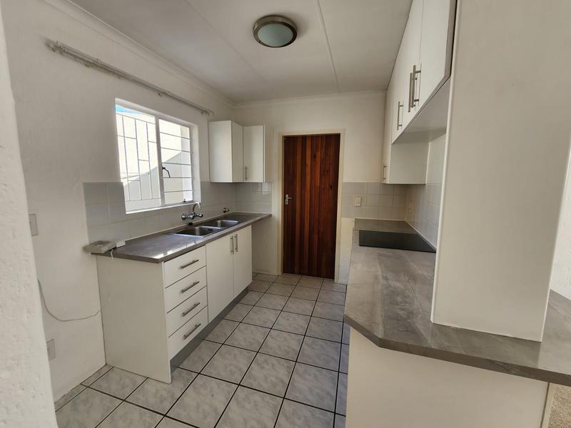 To Let 2 Bedroom Property for Rent in Sunninghill Gauteng