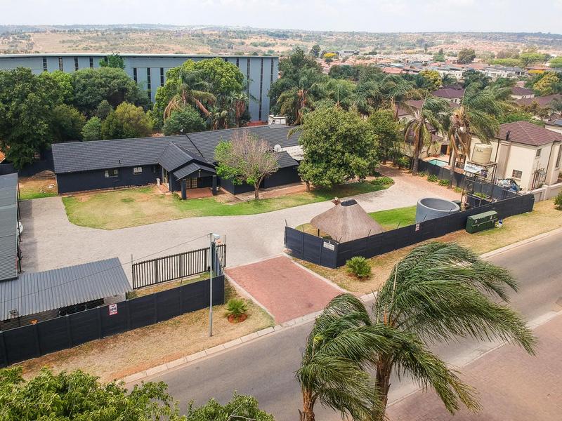 Commercial Property for Sale in Amorosa Gauteng