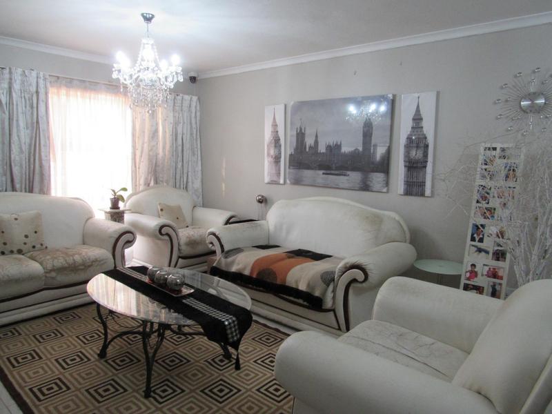 To Let 3 Bedroom Property for Rent in La Montagne Gauteng