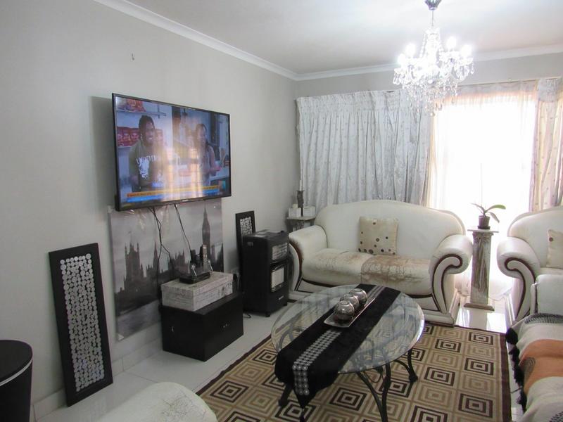 To Let 3 Bedroom Property for Rent in La Montagne Gauteng