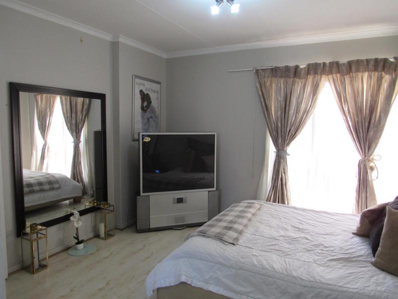 To Let 3 Bedroom Property for Rent in La Montagne Gauteng