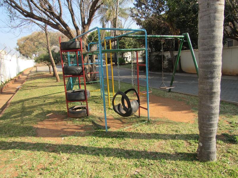 To Let 3 Bedroom Property for Rent in La Montagne Gauteng