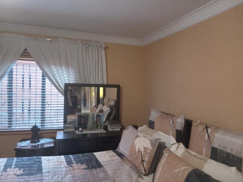 4 Bedroom Property for Sale in Hospital View Gauteng