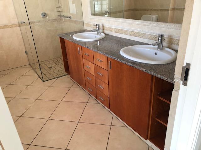 To Let 2 Bedroom Property for Rent in Bedfordview Gauteng