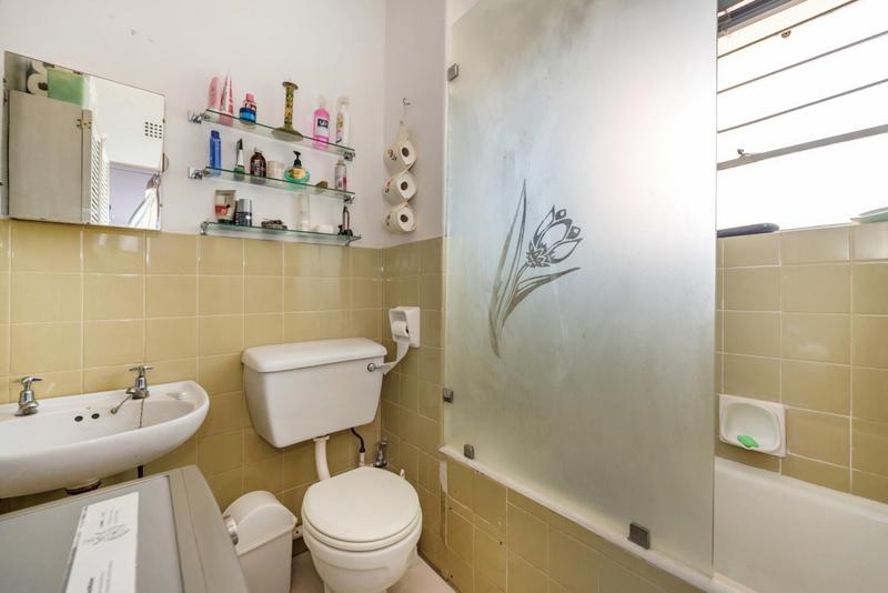 1 Bedroom Property for Sale in Malvern East Gauteng