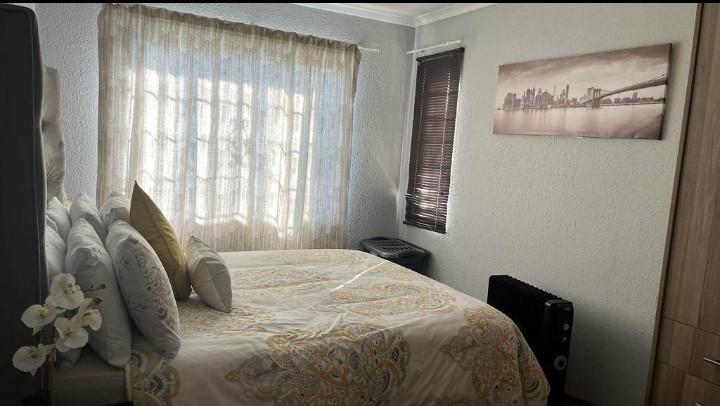 To Let 2 Bedroom Property for Rent in Ormonde Gauteng