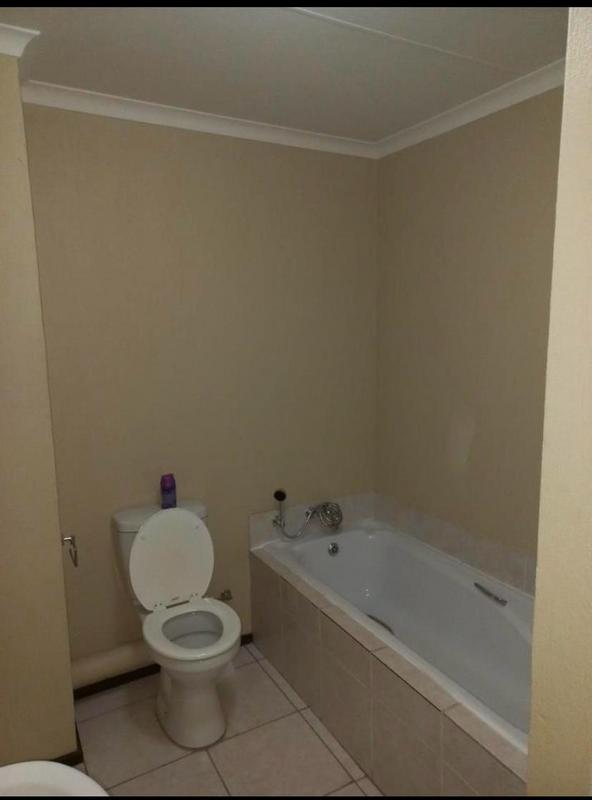 To Let 2 Bedroom Property for Rent in Honeydew Gauteng