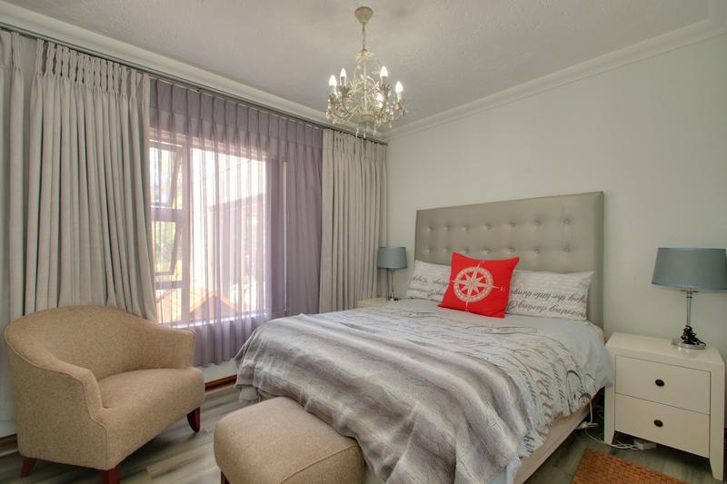 To Let 4 Bedroom Property for Rent in Dainfern Golf Estate Gauteng