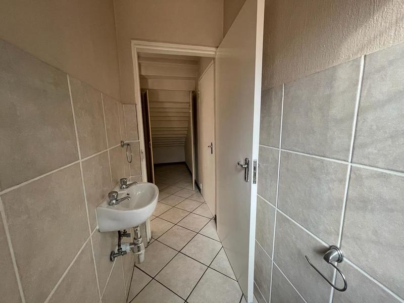 To Let 3 Bedroom Property for Rent in Willowbrook Gauteng