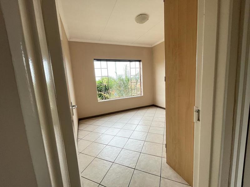 To Let 3 Bedroom Property for Rent in Willowbrook Gauteng