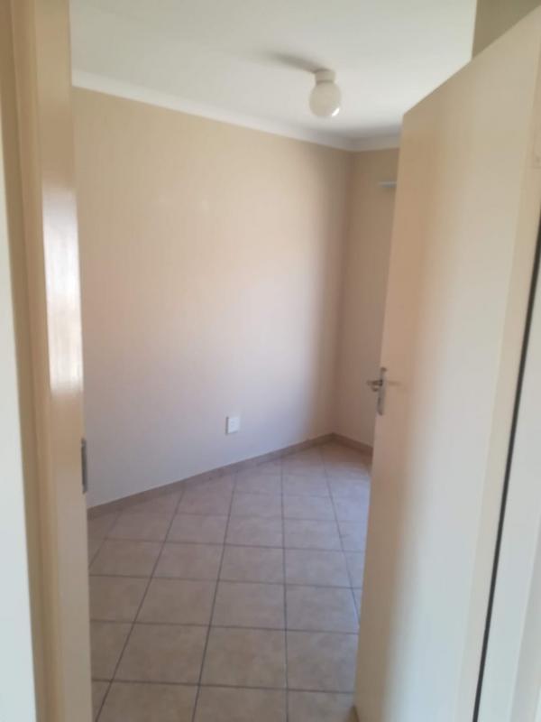 2 Bedroom Property for Sale in Olievenhoutbosch Gauteng