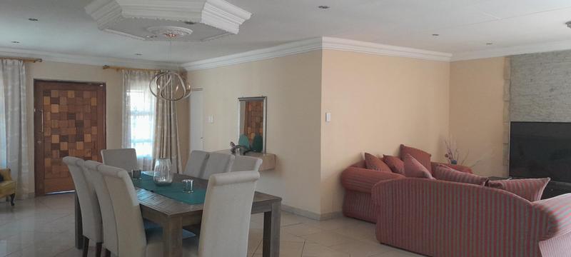 4 Bedroom Property for Sale in Wierda Park Gauteng