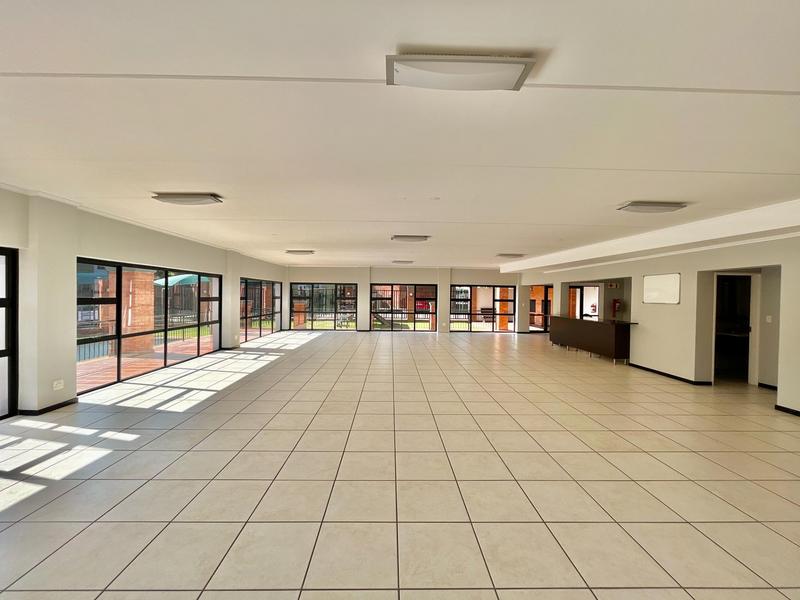 To Let 2 Bedroom Property for Rent in Douglasdale Gauteng