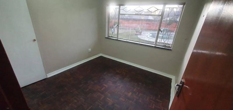 To Let 4 Bedroom Property for Rent in Greenhills Gauteng