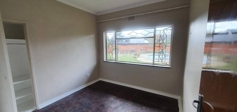 To Let 4 Bedroom Property for Rent in Greenhills Gauteng