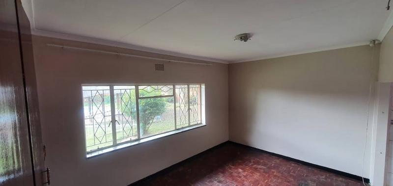 To Let 4 Bedroom Property for Rent in Greenhills Gauteng