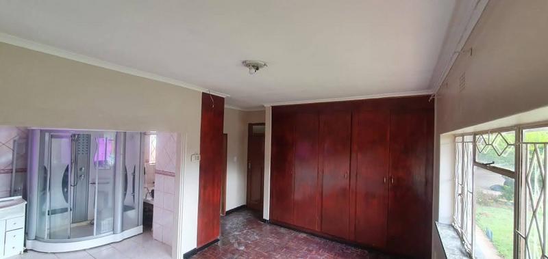 To Let 4 Bedroom Property for Rent in Greenhills Gauteng