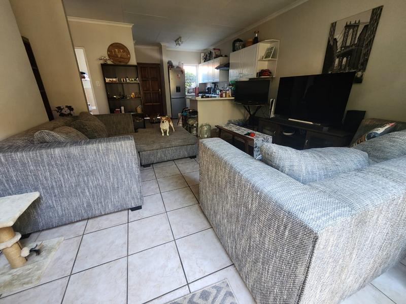 2 Bedroom Property for Sale in Sunninghill Gauteng