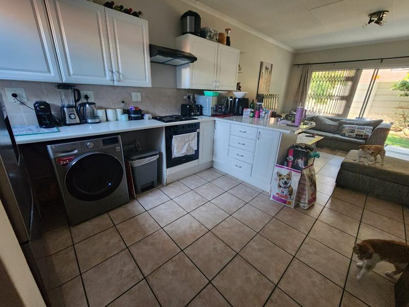 2 Bedroom Property for Sale in Sunninghill Gauteng