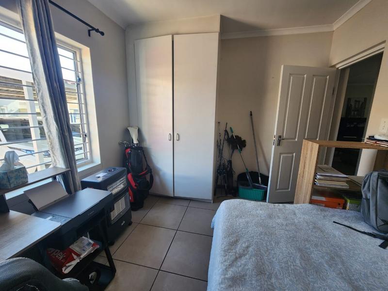 2 Bedroom Property for Sale in Sunninghill Gauteng