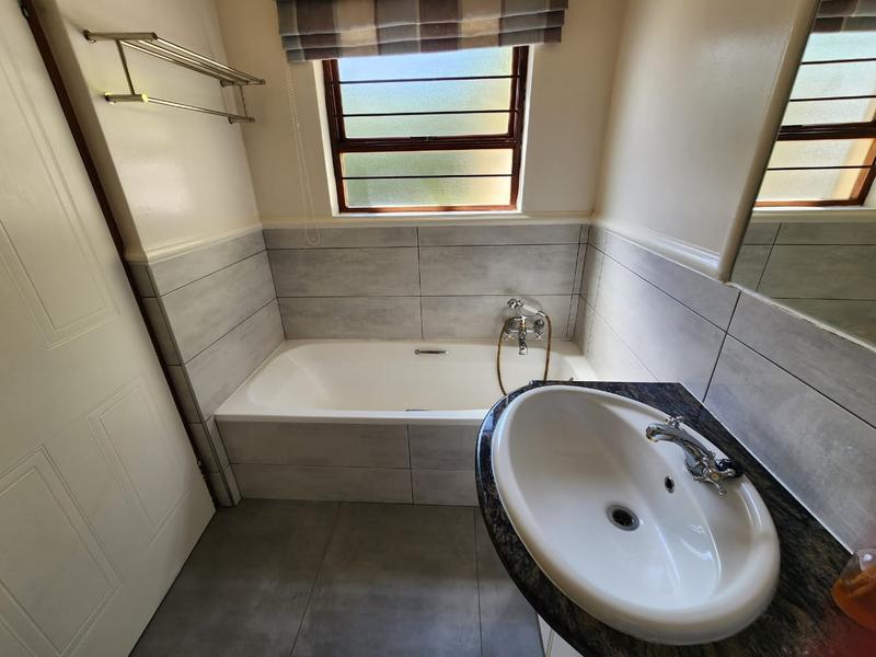 2 Bedroom Property for Sale in Sunninghill Gauteng