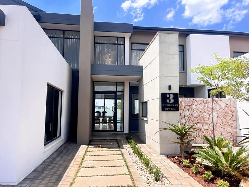 5 Bedroom Property for Sale in Midstream Heights Gauteng