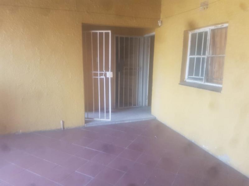 4 Bedroom Property for Sale in Emdeni Gauteng