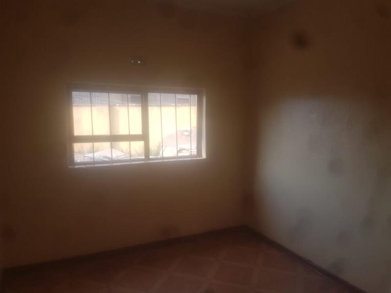 4 Bedroom Property for Sale in Emdeni Gauteng