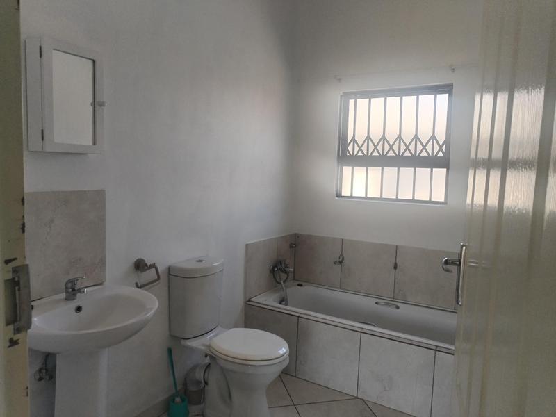 3 Bedroom Property for Sale in Wildtuinpark Gauteng