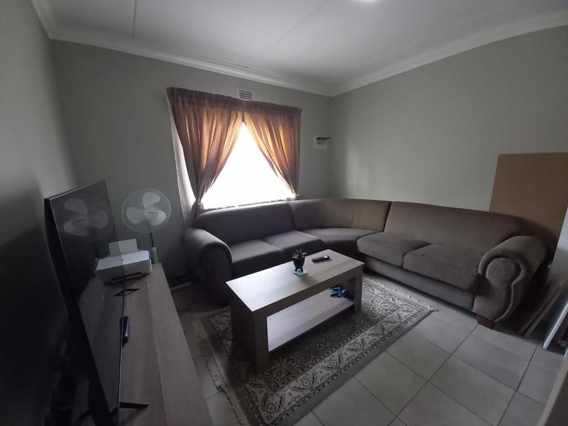 2 Bedroom Property for Sale in Fleurhof Gauteng