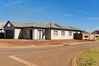 3 Bedroom Property for Sale in Sharon Park Gauteng