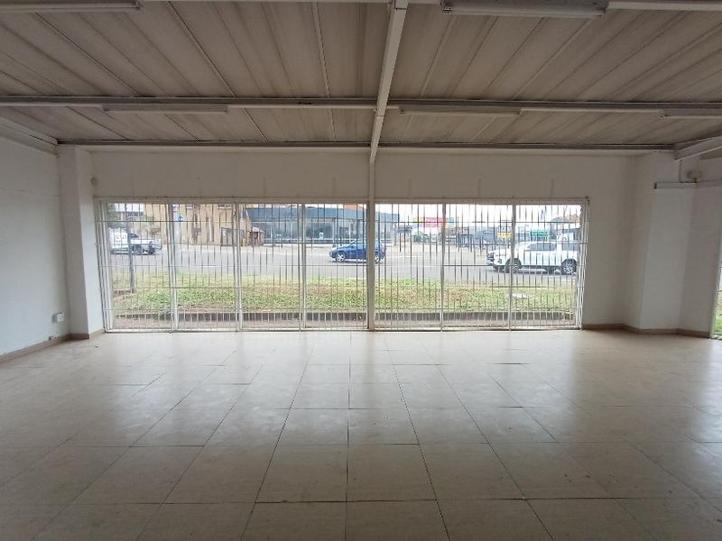 To Let commercial Property for Rent in Zwartkop Gauteng