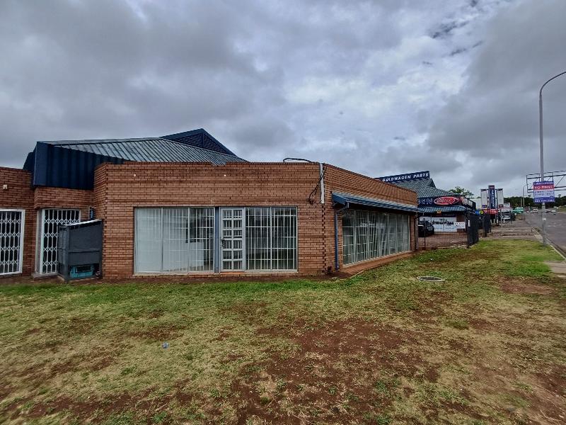 To Let commercial Property for Rent in Zwartkop Gauteng