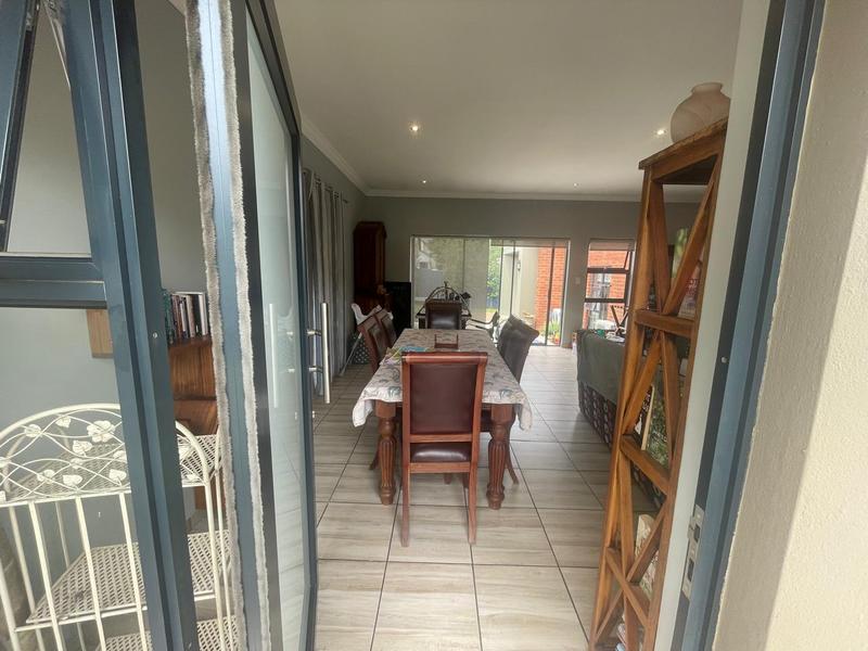 3 Bedroom Property for Sale in Midstream Meadows Gauteng