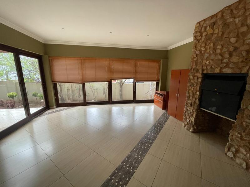 5 Bedroom Property for Sale in Sable Hills Gauteng