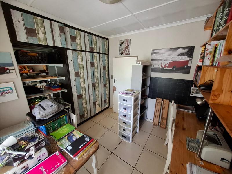 4 Bedroom Property for Sale in Sinoville Gauteng